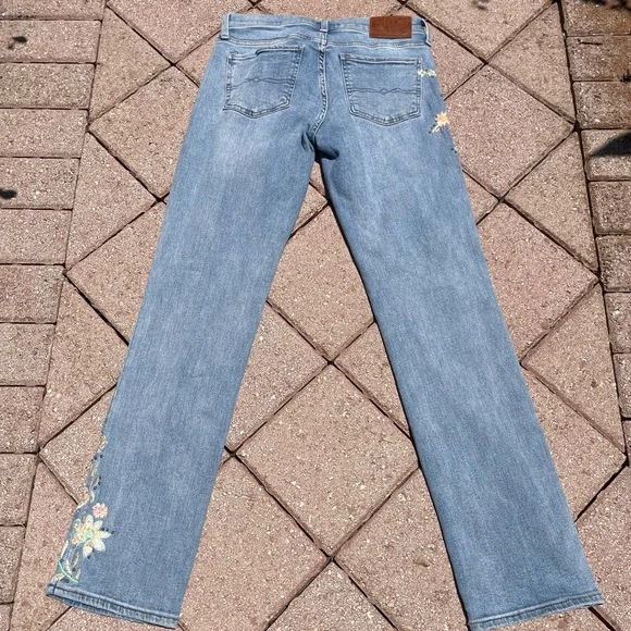 Lucky Brand Legend Sweet Mid Rise Straight Jeans- Host Pick! - Picture 11 of 11